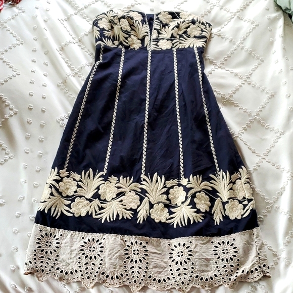 Anthropologie Dresses & Skirts - Anthropologie Beth Bowley embroidered strapless dress size Small